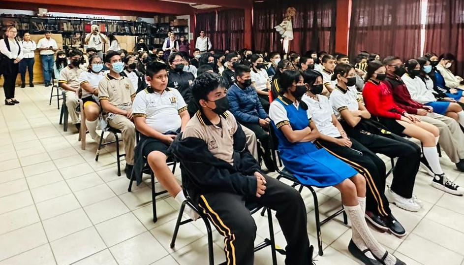 Brindan pláticas en Ciudad Madero para prevenir la violencia escolar