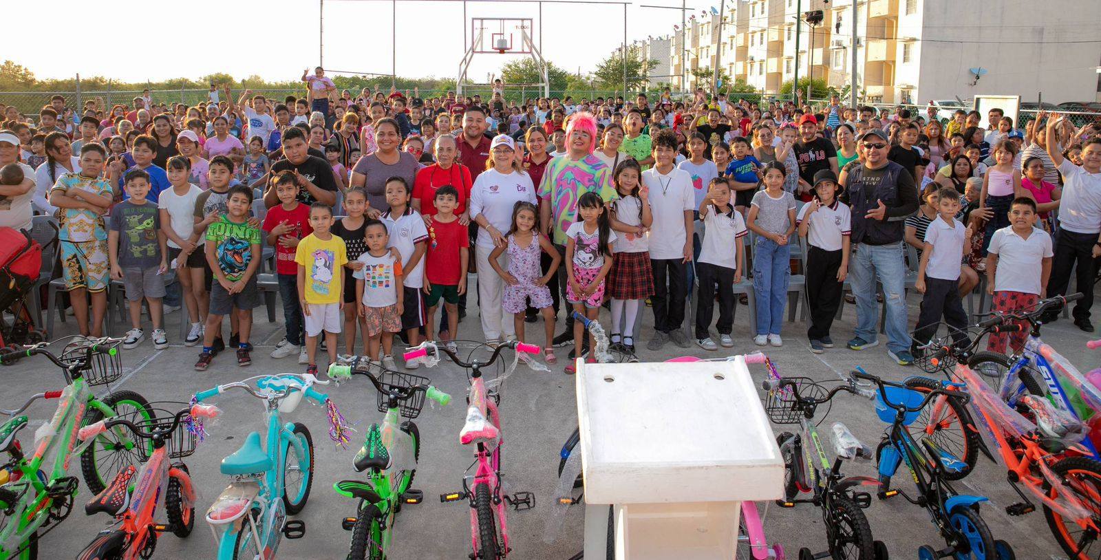 DIF Altamira lleva alegría y diversión a miles de niños