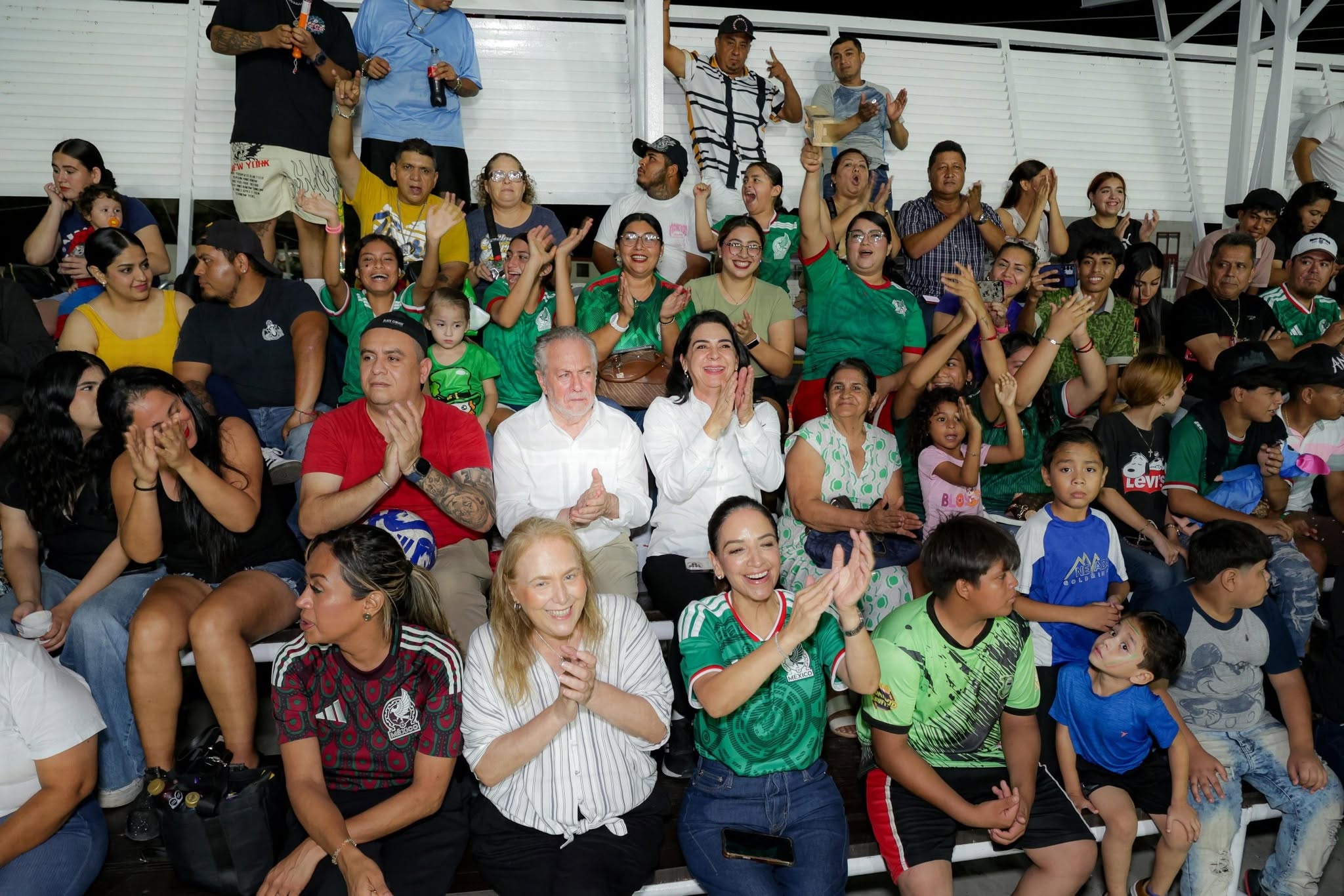 Mónica Villarreal transforma el deporte en las colonias; Mundial Social deja 15 canchas rehabilitadas