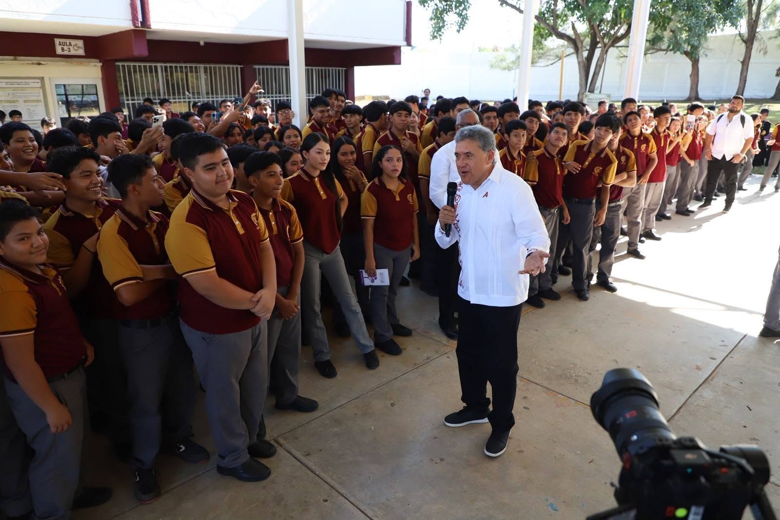 Dignifica Armando Martínez infraestructura educativa