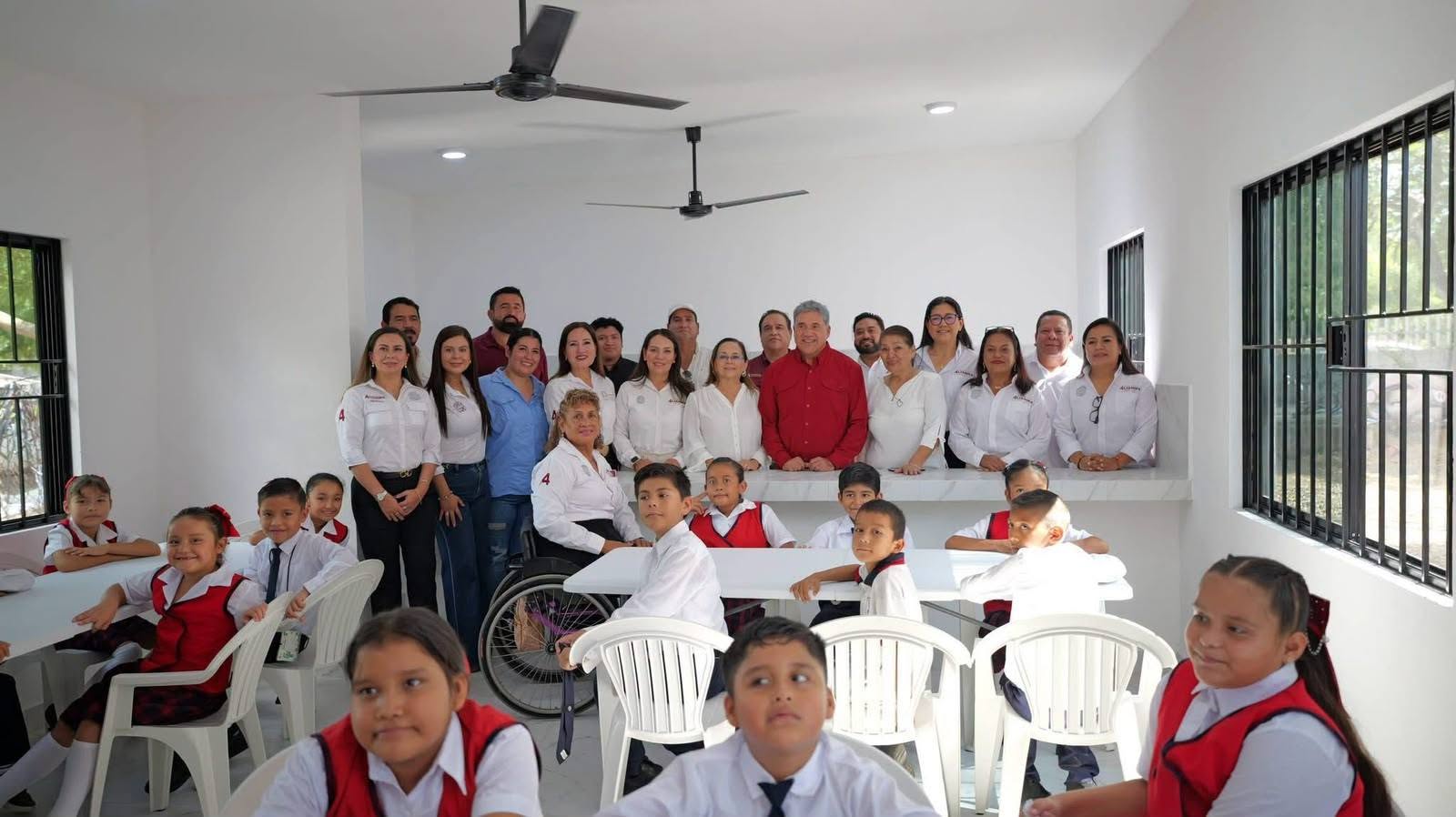 Inaugura Armando Martínez comedor escolar en beneficio del sector rural